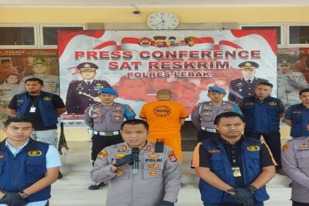 Mantan Kades Tambak Baya diamankan Sat