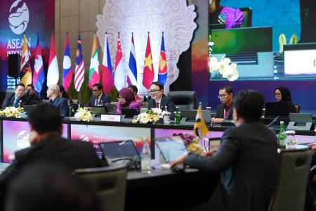 AKHIR ACARA ASEAN ECONOMIC MINESTERS  