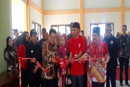 Bupati Wonosobo Meresmikan Perpustakaa