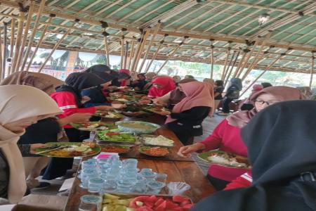 Apresiasi dan Tasyakuran senam kreasi 