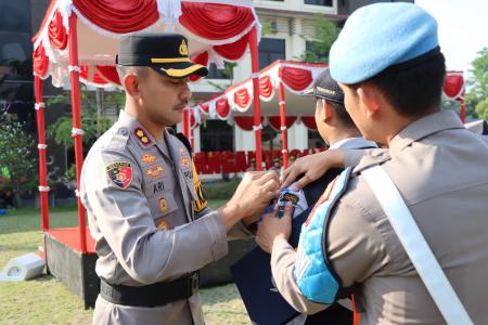  POLRES DEMAK GELAR PASUKAN OPERAS