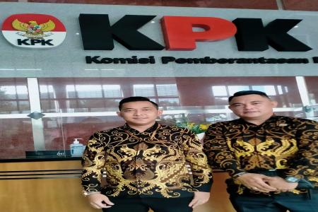 LP2KP MELAYANGKAN SURAT KE POLRES 