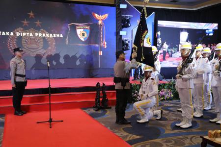  IRWASUM POLRI RESMIKAN PATAKA DIP