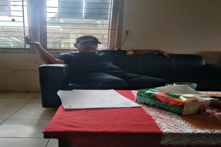 DIDUGA BERSELISIH KADES DAN SEKDES