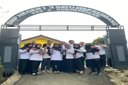 SMP Negeri 3 Satu Atap Rembang Raih Pr