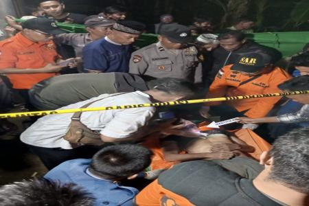 Berniat Bersihkan Sumur Warga Adiarsa 