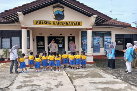 Polisi Sahabat Anak Polsek Karang Anya