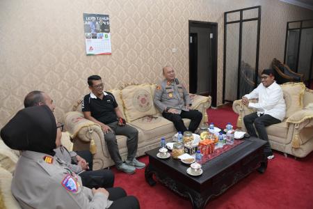 MENJALIN KEAKRABAN KAPOLRES SUMENE