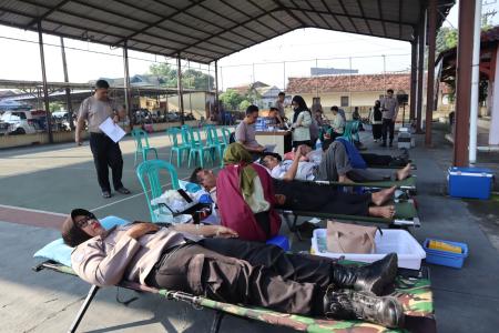 Puluhan Personil Polres Kendal Gelar B