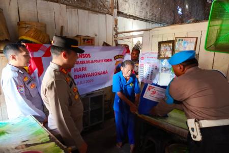 Polsek Boja Salurkan Bantuan Sosial da