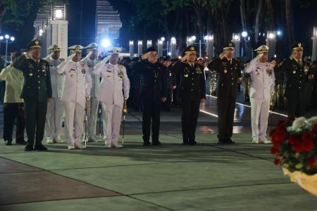 Hadiri Renungan Suci Jelang HUT ke80 W