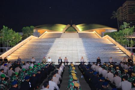 Makan Malam Bersama Kapolri Beri Motiv