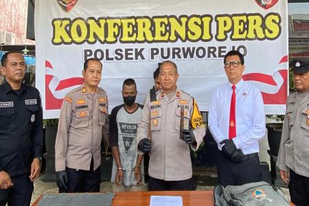Polisi Amankan Pria Diduga Preman Bawa