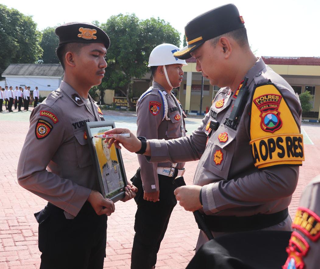 Upacara PTDH di Polres Sumenep, Kapolres Tekankan Komitmen Integritas dan Profesionalisme Anggota