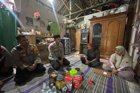 KAPOLRES SITUBONDO BERI SANTUNAN U