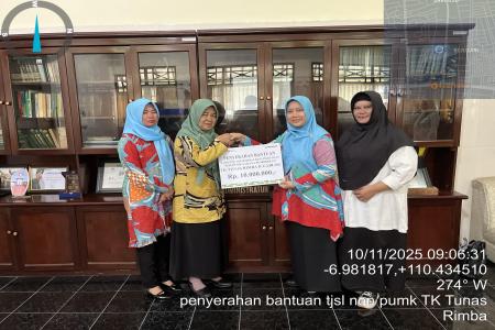 Perhutani KPH Semarang Salurkan Bantua