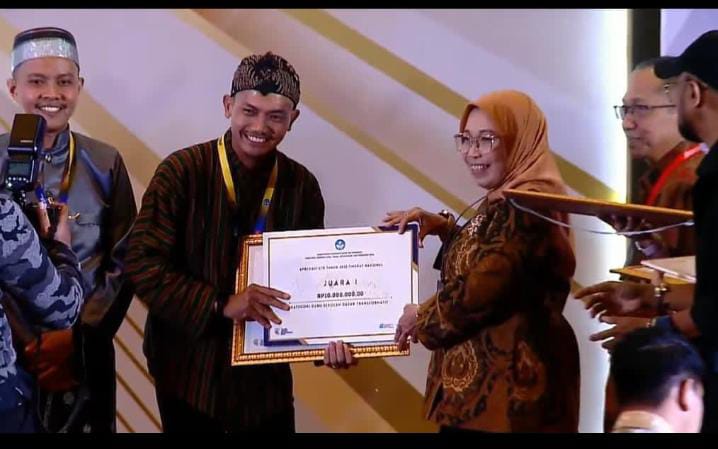 Tri Yulis Irawan Raih Juara Nasional GTK Transformatif 2025: Inovasi ARKA dari Desa Kutayasa Menginspirasi Indonesia